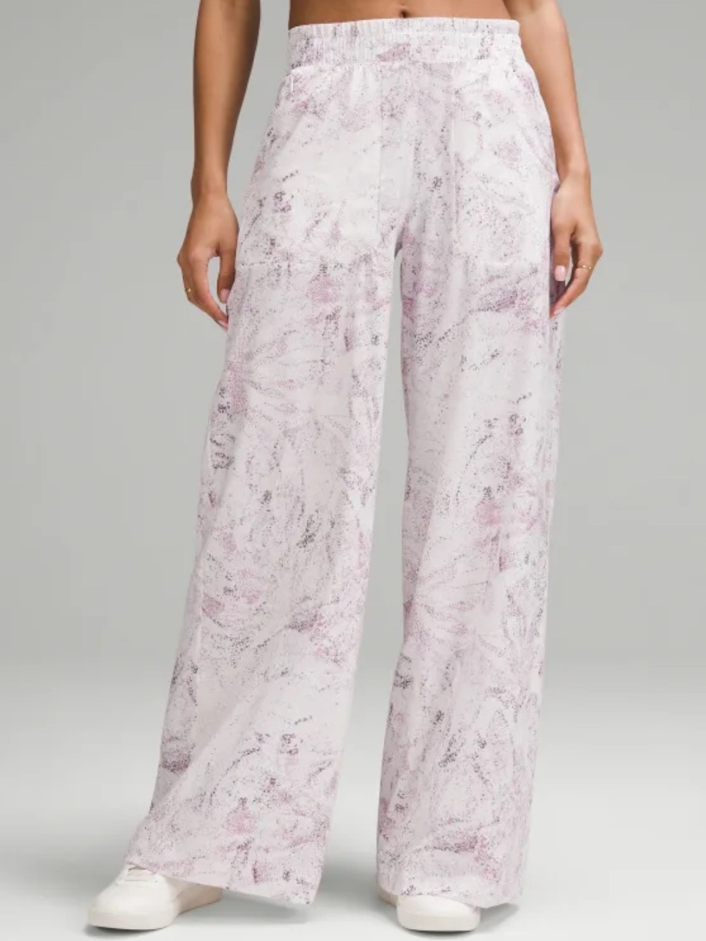 Lululemon Swift Mid-Rise Wide-Leg Pant
